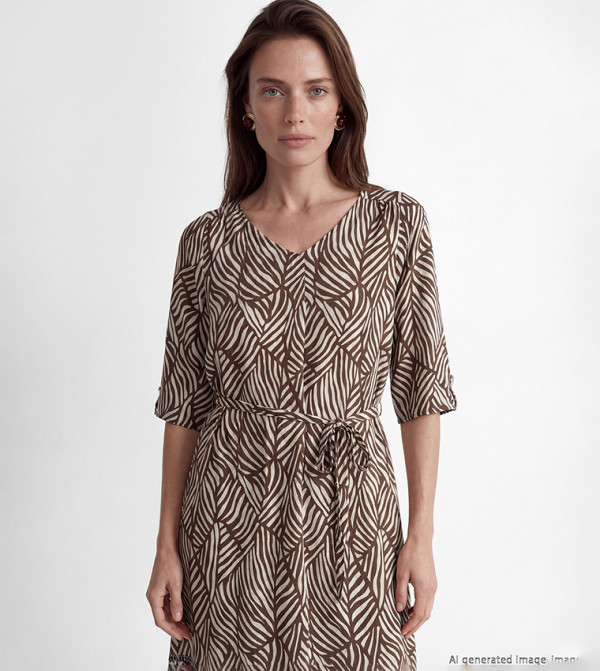 اٍل سي واي كيكي  فساتين كاجوال - بني  Casual Tops