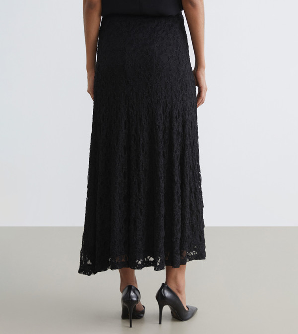 اٍل سي واي كيكي  تنانير طويلة - أسود Maxi Skirts