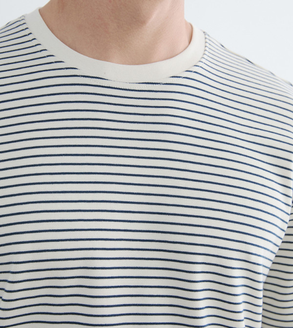 LC Waikiki Clothing - Ecru Round Neck T-Shirts