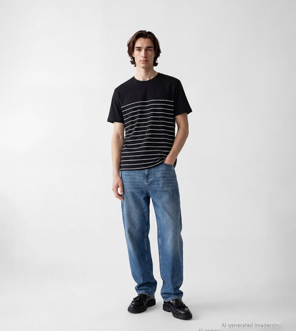 اٍل سي واي كيكي  تيشيرتات بياقة دائرية  - أسود Round Neck T-Shirts