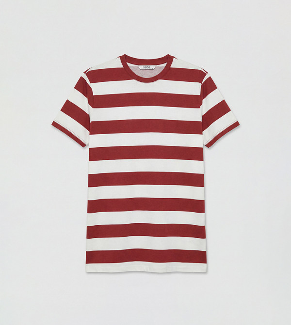 LC Waikiki Round Neck T-Shirts - Maroon Round Neck T-Shirts