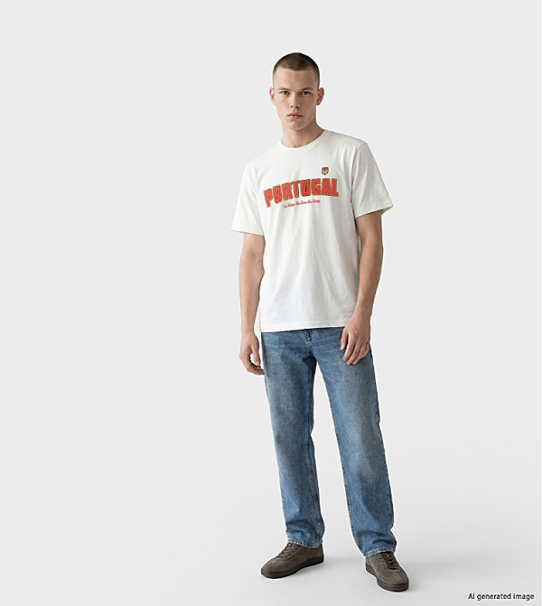 اٍل سي واي كيكي اٍل سي واي كيكي - أوف وايت  Round Neck T-Shirts