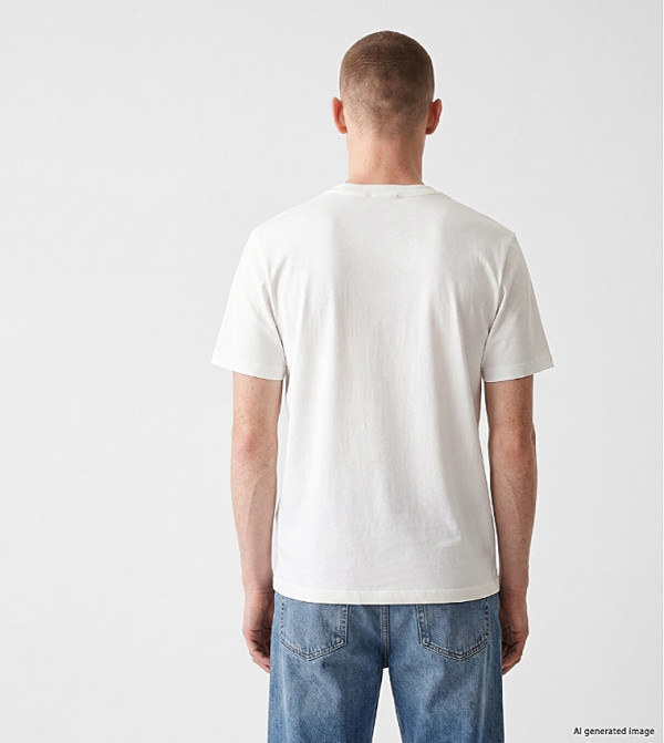 اٍل سي واي كيكي اٍل سي واي كيكي - أوف وايت  Round Neck T-Shirts