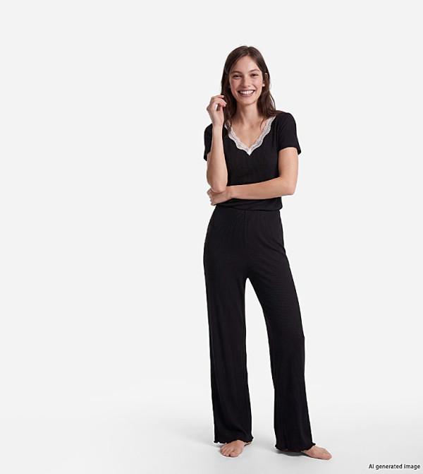 اٍل سي واي كيكي أطقم بيجاما - أسود Pyjama Set