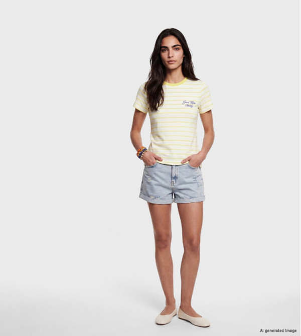 اٍل سي واي كيكي  تيشيرتات كاجوال - أصفر Short Sleeve T-Shirts