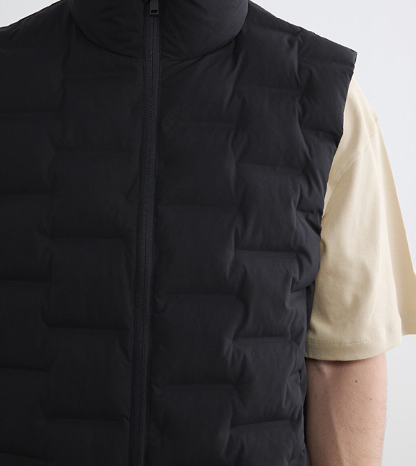 اٍل سي واي كيكي  جاكيتات منفوخة  - أسود Puffer Jackets