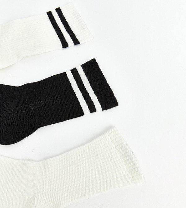 اٍل سي واي كيكي  جوارب للمنتصف الساق  - كريمي  Calf Length Socks