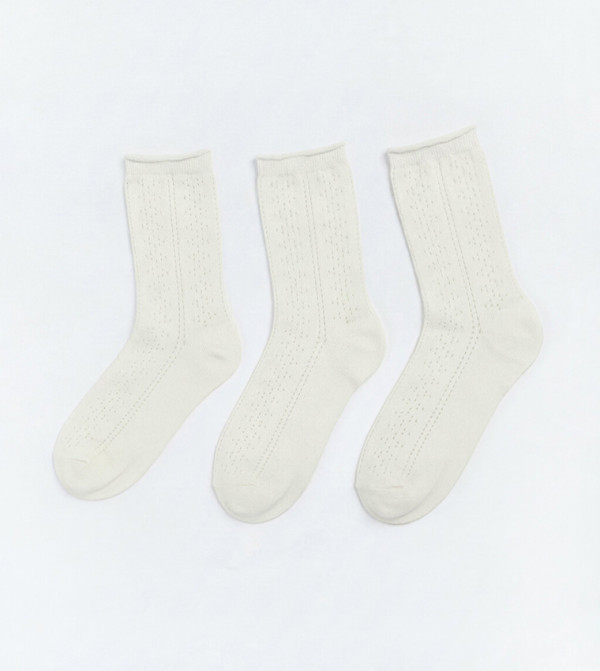 اٍل سي واي كيكي  جوارب للمنتصف الساق  - كريمي  Calf Length Socks
