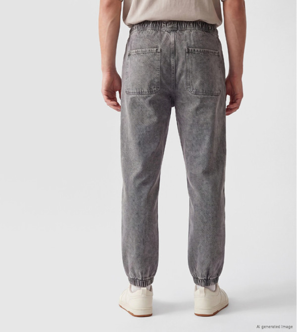 اٍل سي واي كيكي  جينزات قصة قصيرة  - رمادي Tapered Jeans
