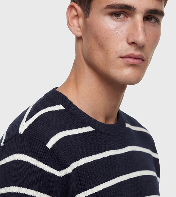 LC Waikiki  Round Neck Sweaters - Navy Round Neck Sweaters