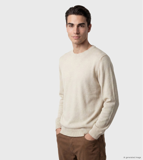 اٍل سي واي كيكي  كنزة - كريمي  Round Neck Sweaters