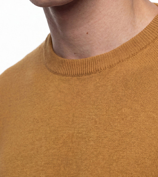 اٍل سي واي كيكي  سترات بياقة دائرية - جلد الجمل Round Neck Sweaters