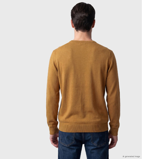 اٍل سي واي كيكي  سترات بياقة دائرية - جلد الجمل Round Neck Sweaters