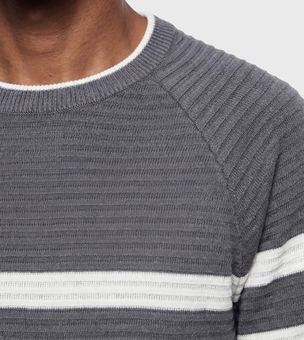 اٍل سي واي كيكي  كنزة - فحمي Round Neck Sweaters