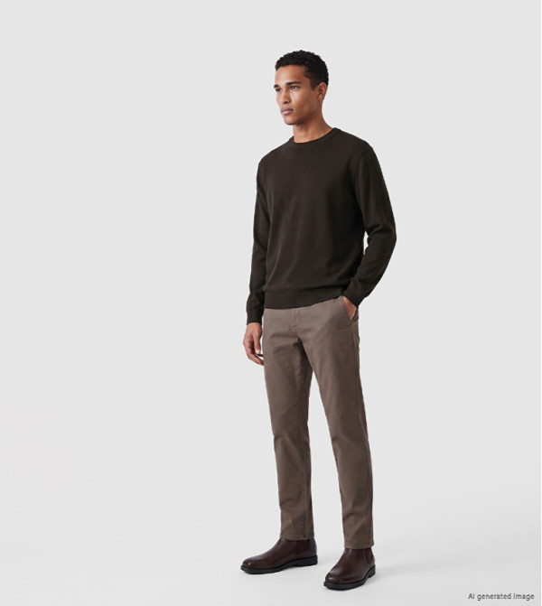 اٍل سي واي كيكي  سترات بياقة دائرية - بني  Round Neck Sweaters