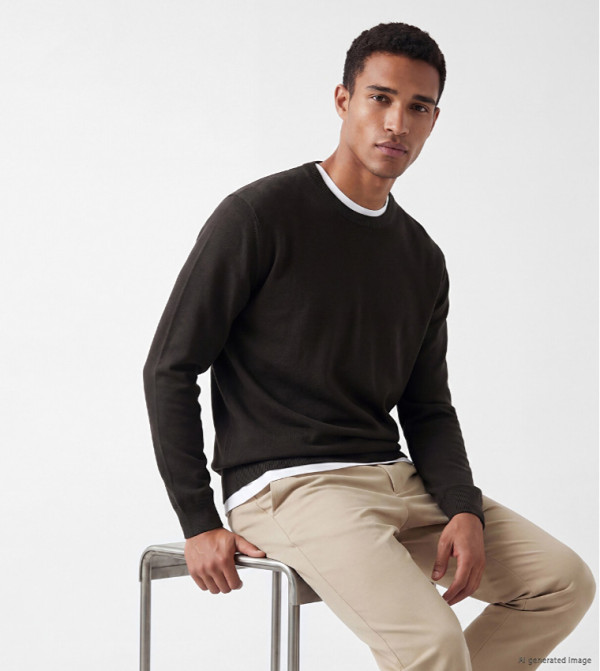 اٍل سي واي كيكي  كنزة - بني  Round Neck Sweaters