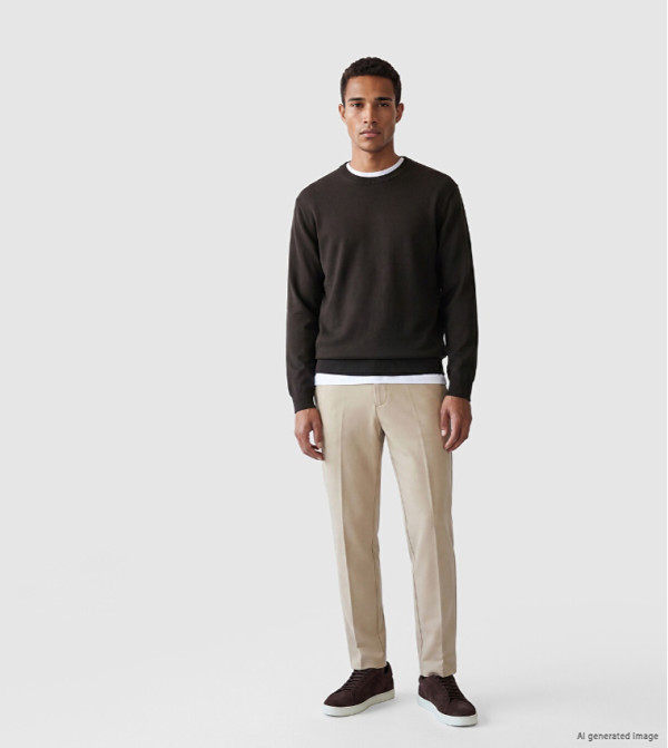 اٍل سي واي كيكي  كنزة - بني  Round Neck Sweaters