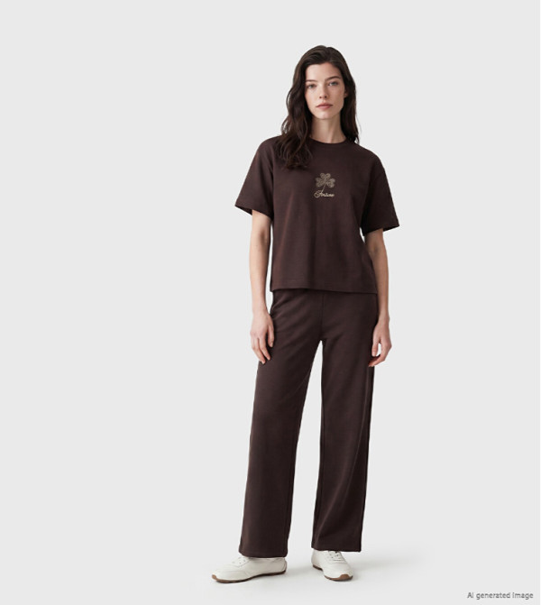 اٍل سي واي كيكي  تيشيرتات كاجوال - بني  Short Sleeve T-Shirts