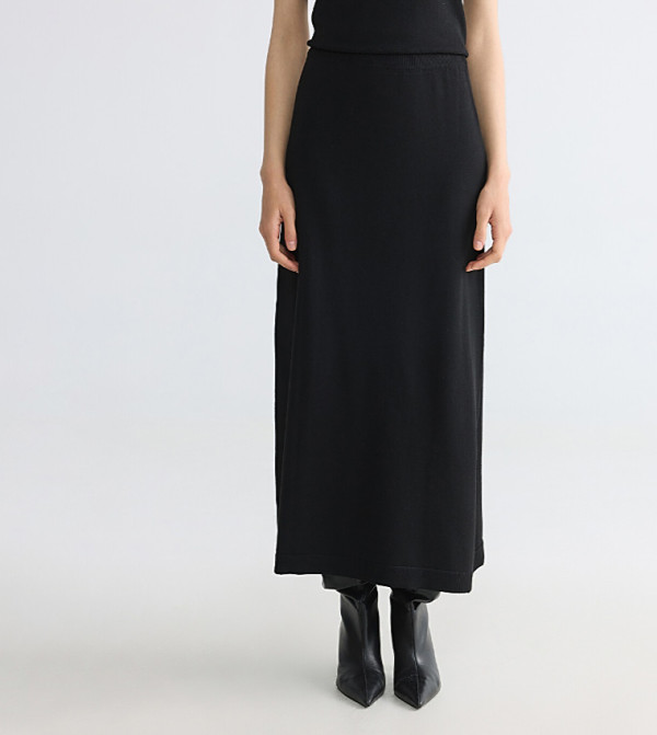 اٍل سي واي كيكي  تنانير طويلة - أسود Maxi Skirts