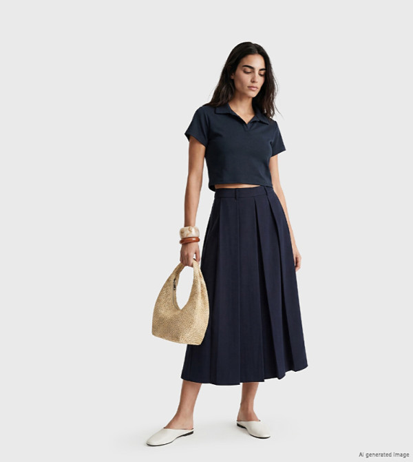 اٍل سي واي كيكي  تنانير ميدي - كحلي Midi Skirts