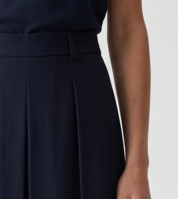 اٍل سي واي كيكي  تنانير ميدي - كحلي Midi Skirts