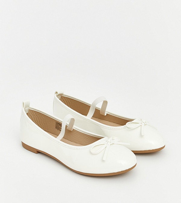 LC Waikiki  Casual Shoes - Cream Casual Slip-On's