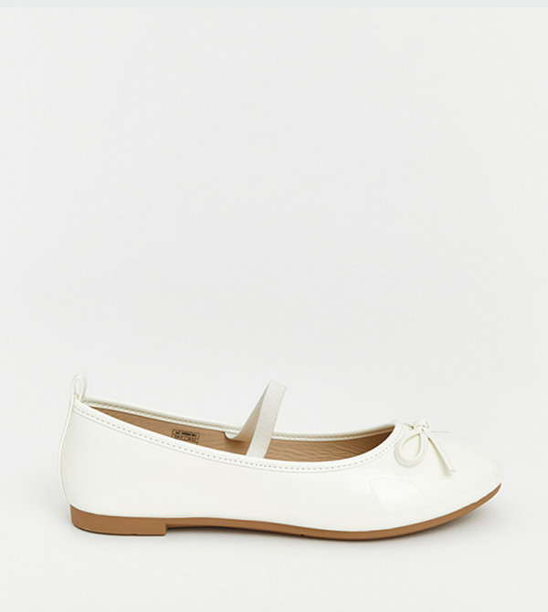 LC Waikiki  Casual Shoes - Cream Casual Slip-On's