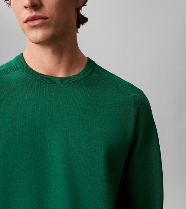 كالفين كلاين  سترات و كارديغانات  - أخضر Round Neck Sweaters