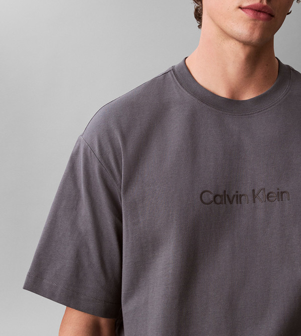 كالفين كلاين كالفين كلاين - فحمي Round Neck T-Shirts