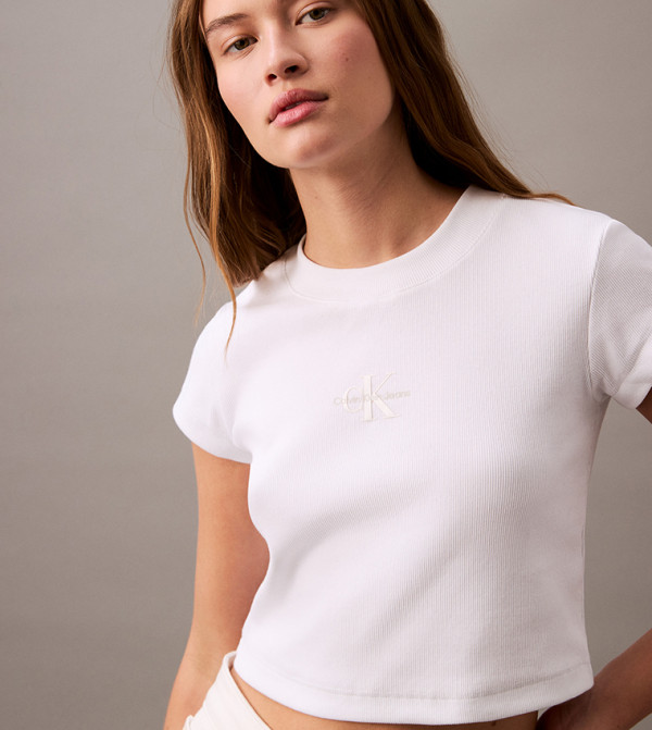 Calvin Klein Jeans Casual T-Shirts - White Short Sleeve T-Shirts
