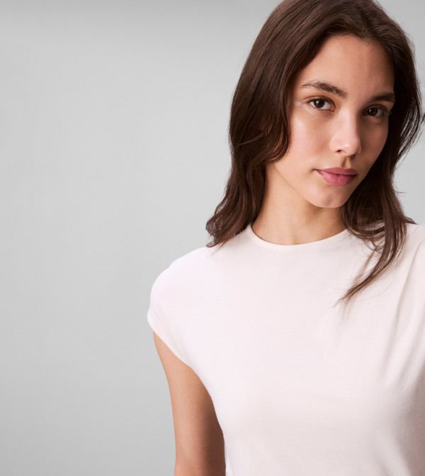 كالفين كلاين كالفين كلاين - بيج Casual Tops