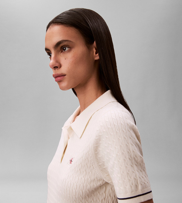 كالفن كلاين جينز  فساتين - بيج Sweaters