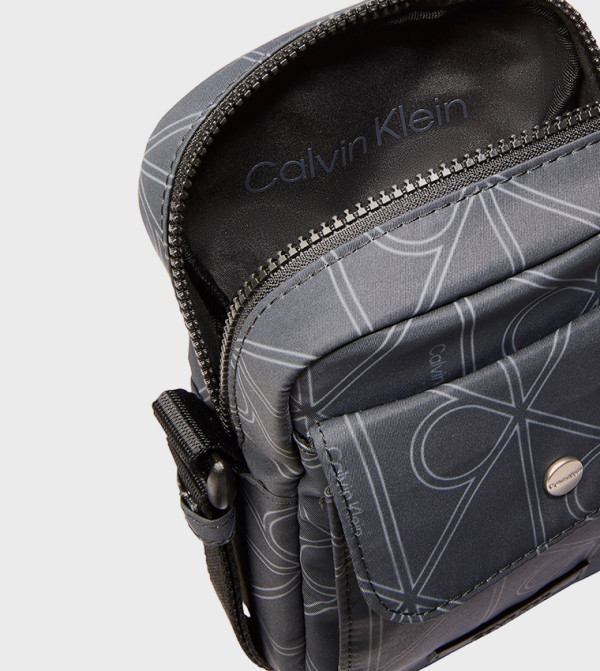 كالفين كلاين كالفين كلاين - رمادي Cross Body & Sling Bags