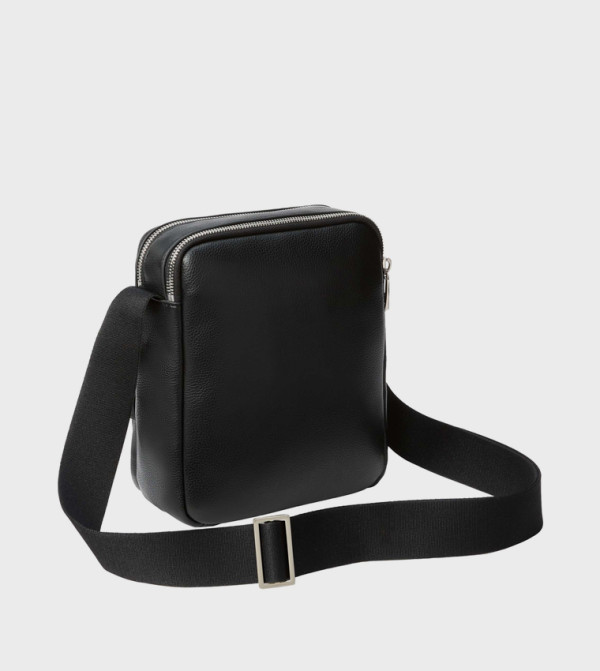 كالفين كلاين  حقائب خصر - أسود Cross Body & Sling Bags