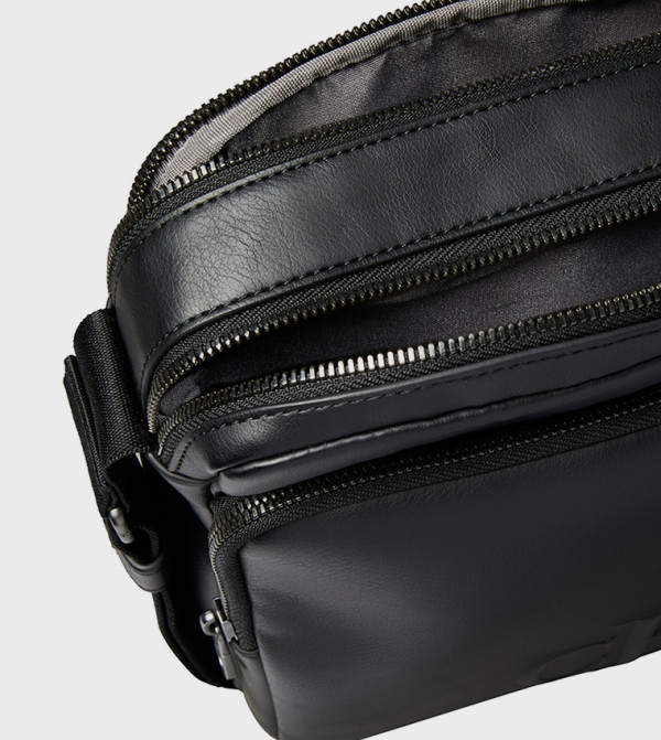 كالفين كلاين  حقائب خصر - أسود Cross Body & Sling Bags