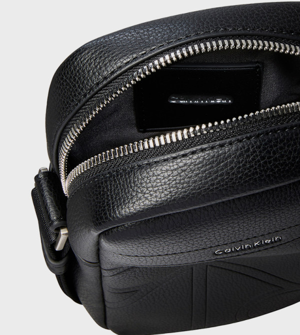 كالفين كلاين كالفين كلاين - أسود Cross Body & Sling Bags