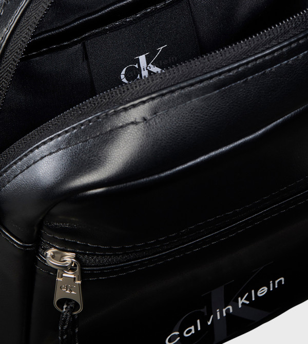 Calvin Klein  Cross Body & Sling Bags - BLACK Cross Body & Sling Bags