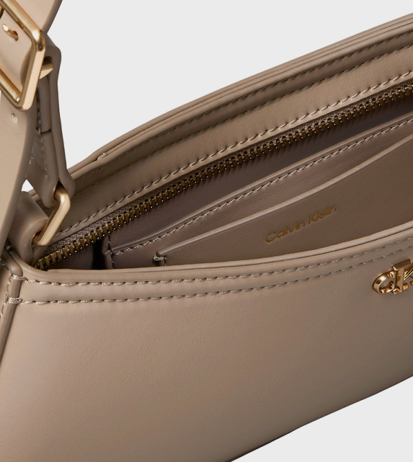 Calvin Klein Calvin Klein - Brown Shoulder bags