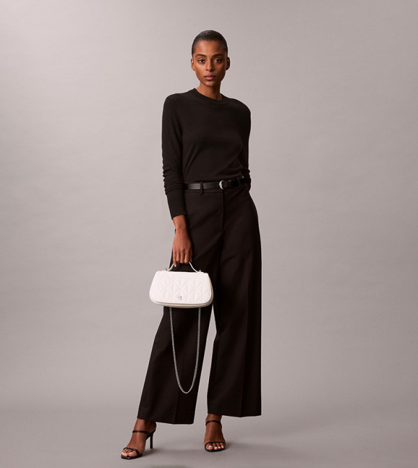 Calvin Klein Calvin Klein - Beige Handheld Bags
