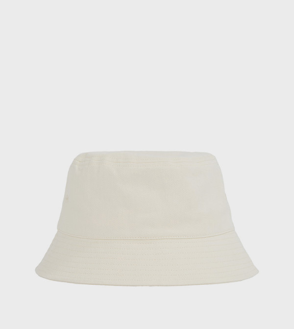كالفين كلاين  قبعة دلو - أبيض Bucket Hats