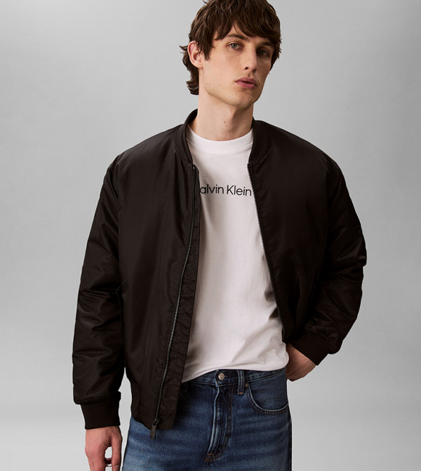 كالفين كلاين - أبيض Round Neck T-Shirts