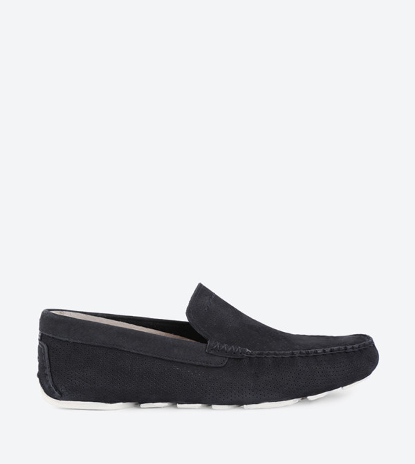 يو جي جي يو جي جي - أسود Moccasins/Loafer