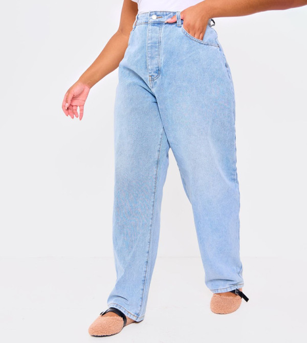 PrettyLittleThing - Outlet  Clothing - Blue Jeans