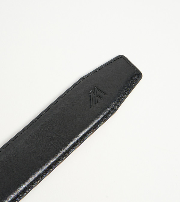 مانريزم  أحزمة - أسود Leather Belts