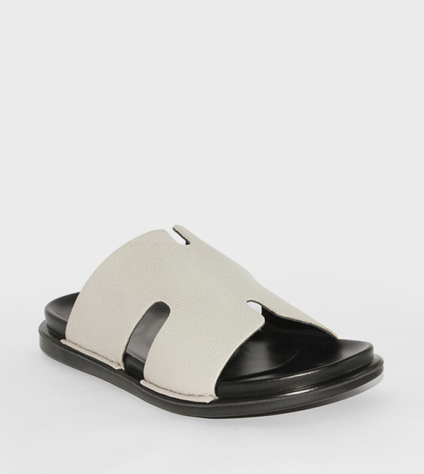 GEOOMNII  Sandals - Grey Casual Sandals