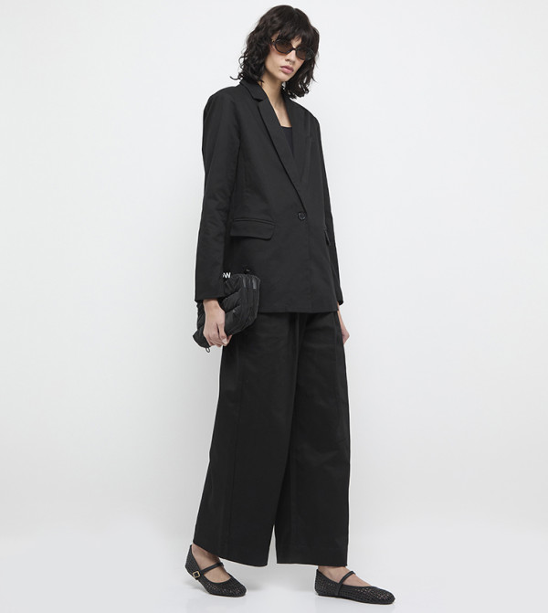 F5 F5 - Black Casual Pants