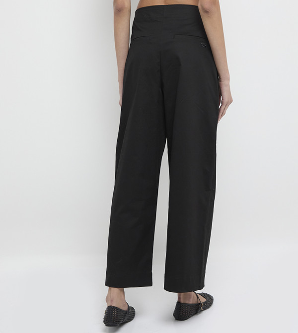 F5 F5 - Black Casual Pants