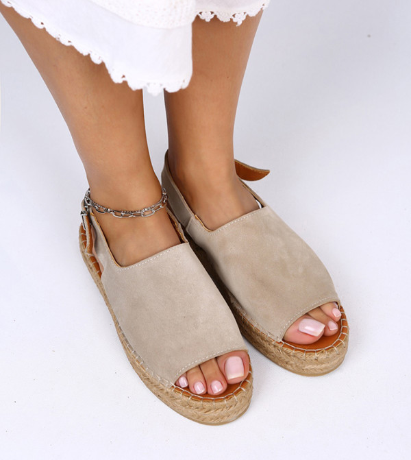Manijero  - Beige Platforms