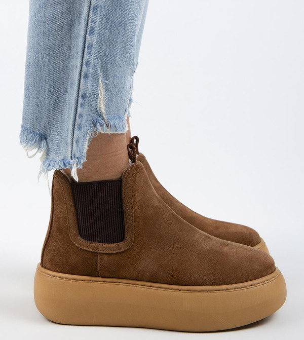 مانيجيرو بوت لمنتصف الساق - حنطي Mid Calf Boots