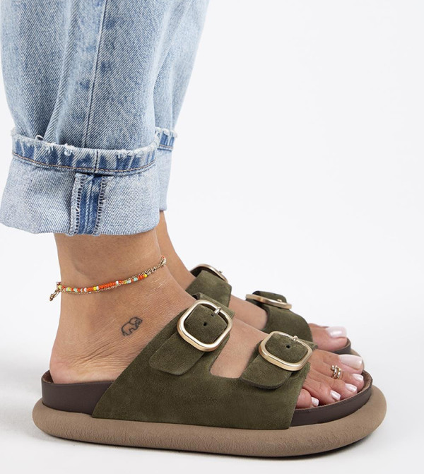 Manijero  - Khaki Flat Sandals